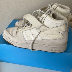 Adidas Ivy Park Forum Mid Shoes